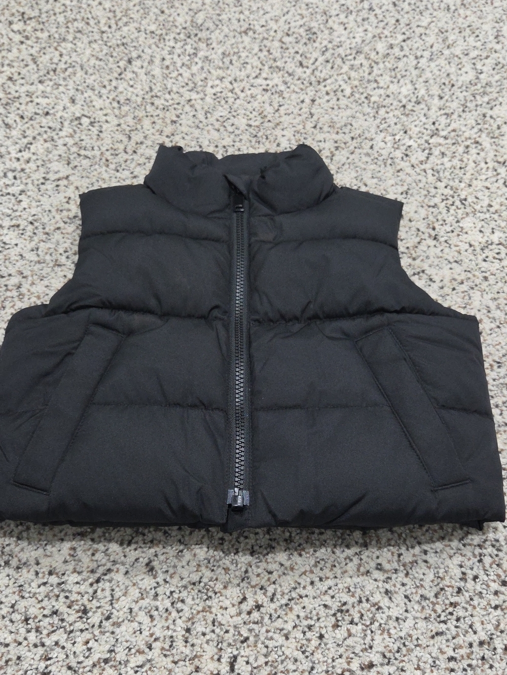 Like New GAP Black Quilted Puffer Vest for Kids